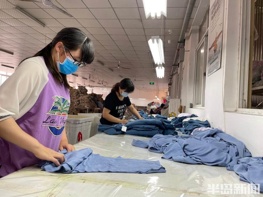 半島觀察丨一條蓋毯爆火背后的童裝江湖：3000家企業(yè)即墨鏖戰(zhàn)，如何贏得三孩商機(jī)