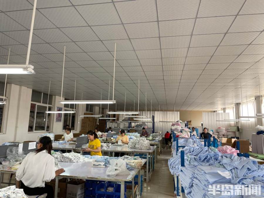 半島觀察丨一條蓋毯爆火背后的童裝江湖：3000家企業(yè)即墨鏖戰(zhàn)，如何贏得三孩商機(jī)