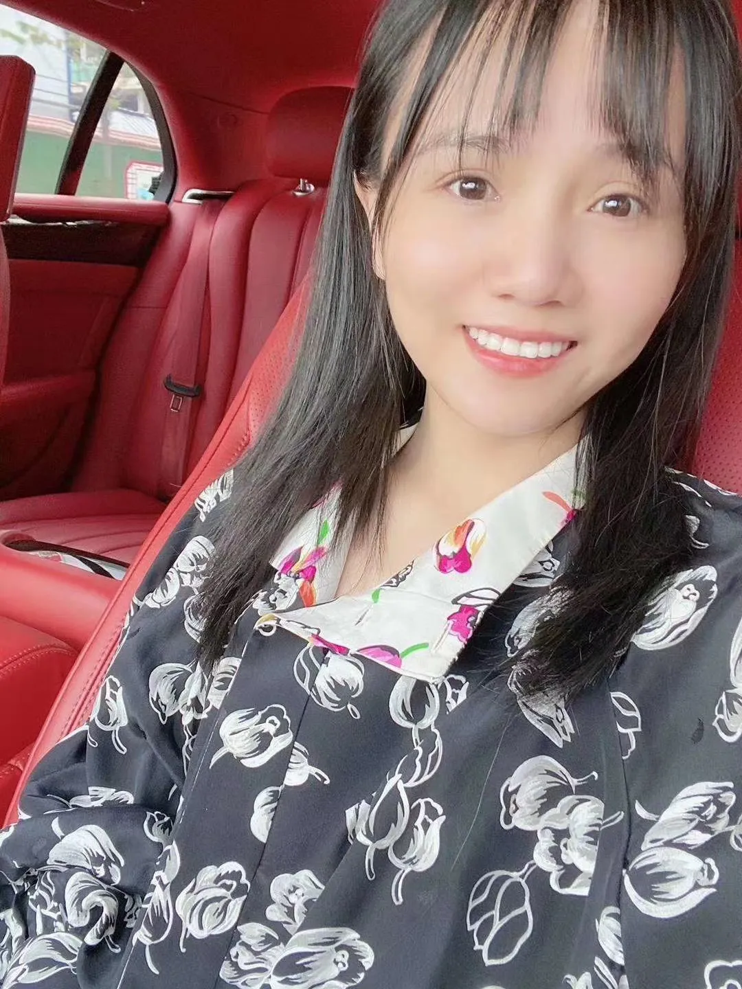 一個叫木木的微商女人，神首集團微商小獸木木精準(zhǔn)引流方法爆光!為什么大家都來做代理!