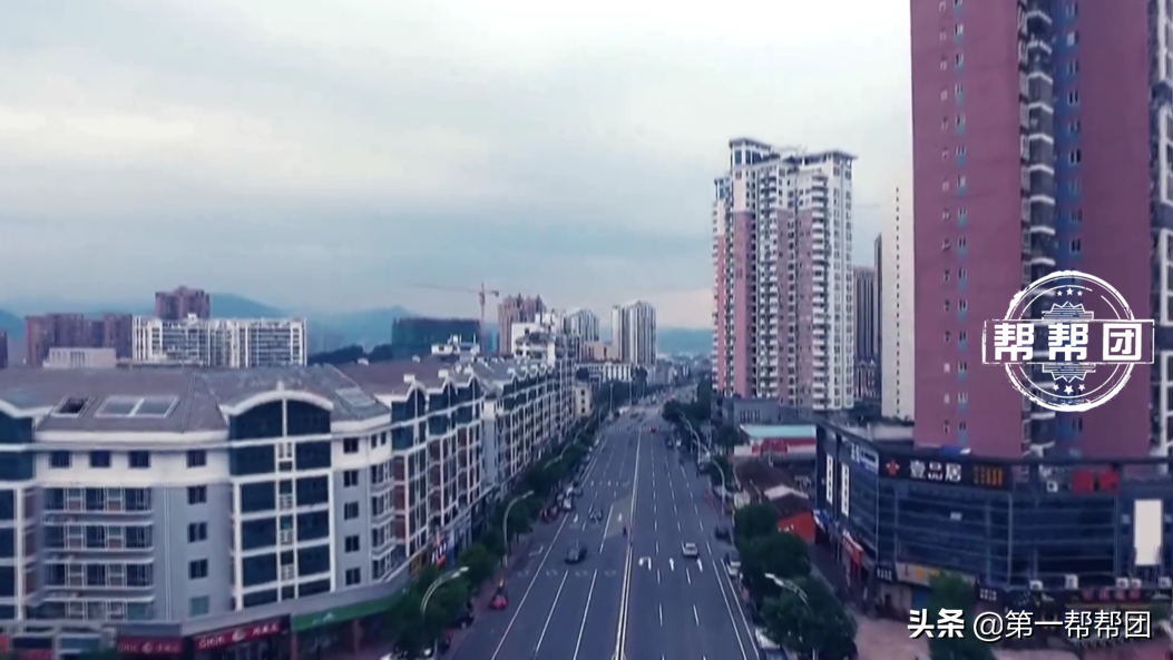 真假鞋摻賣(mài)，內(nèi)部還有“代碼”，記者深入莆田鞋“鬼市”