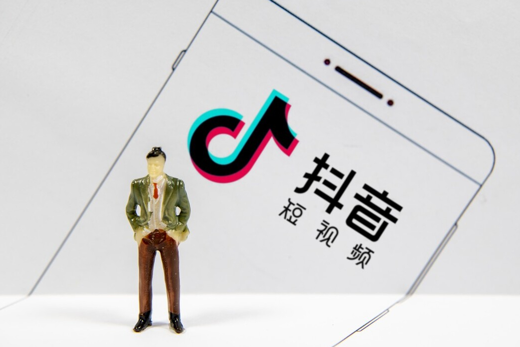 抖音作品怎么關(guān)聯(lián)上熱點(diǎn)話題？抖音作品如何關(guān)聯(lián)熱點(diǎn)？
