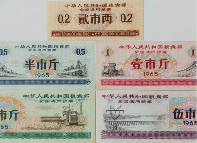 二手內(nèi)褲市場價（二手的內(nèi)褲）