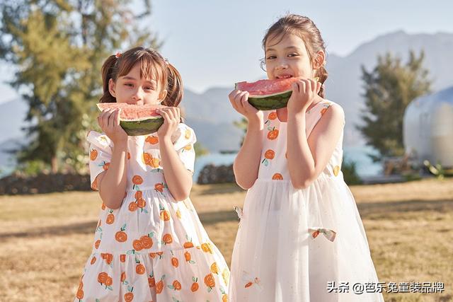 芭樂兔｜夏天最合適的童裝面料大盤點：要時尚品味，更要健康到位2w2童裝（芭樂兔｜夏天最合適的童裝面料大盤點：要時尚品味，更要健康到位）