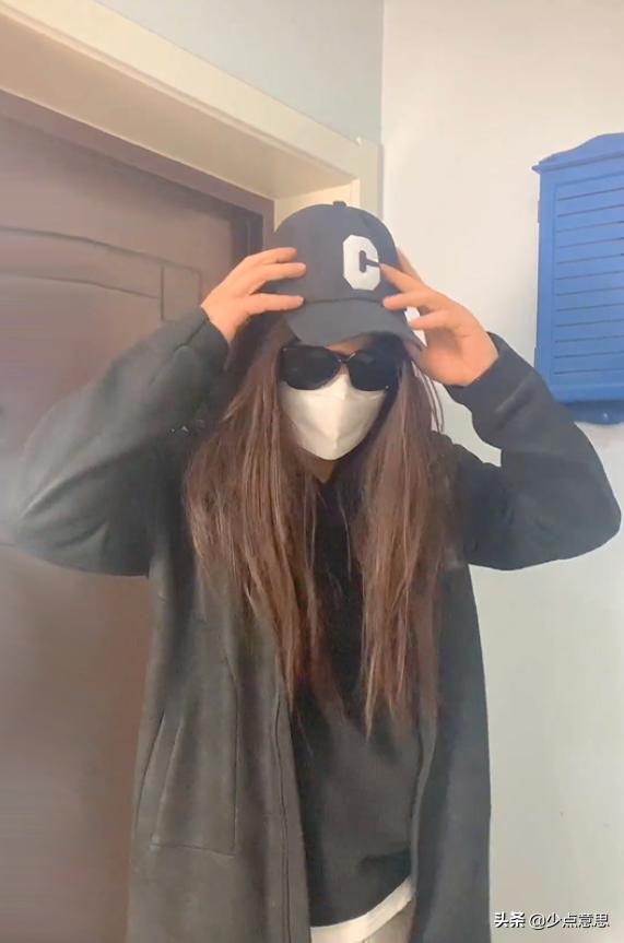 河南一男子扮女裝買(mǎi)衛(wèi)生巾，回家后調(diào)侃妻子：“人們都叫我美女”