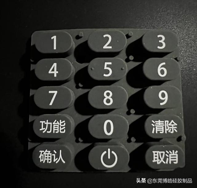 深圳絲網(wǎng)印刷廠，絲印機(jī)網(wǎng)板怎么制作？