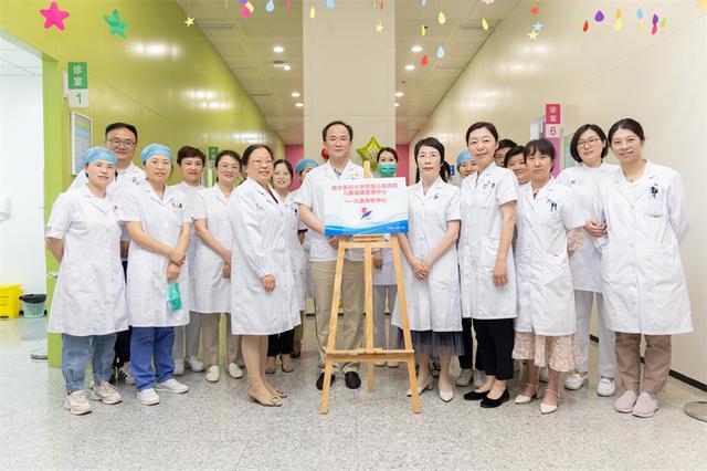 全功能兒童體檢工作站，兒童體檢工作站 HL-D 中標？