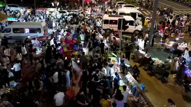 青島熱鬧的夜市在哪里，青島市北區(qū)地攤夜市在哪里