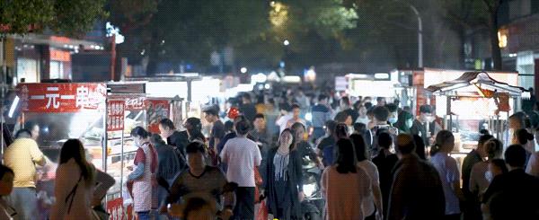 附近的地攤夜市在哪里，附近的地攤夜市在哪里可以擺