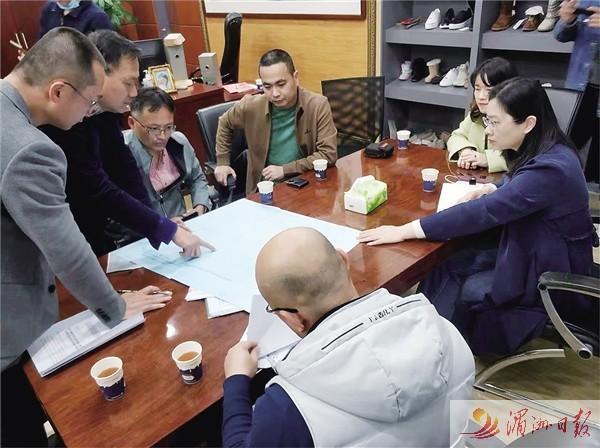莆田潮牌衣服一手貨源號大全，莆田潮牌服裝批發(fā)微信？