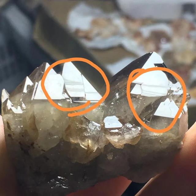 水晶批發(fā)市場哪里最大的，水晶批發(fā)市場哪里最大最有實力？