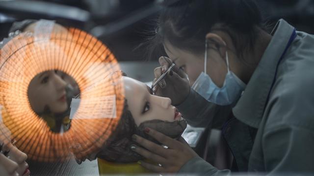 實(shí)體娃娃AI化！虛空幻想，沖撞而來？