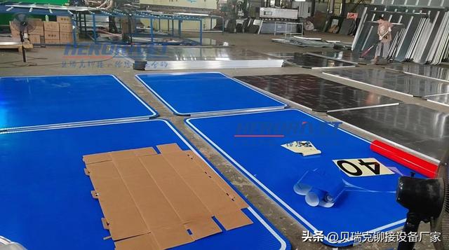 全自動鉚釘機(jī)批發(fā)廠家直銷，全自動鉚釘機(jī)批發(fā)廠家直銷電話？