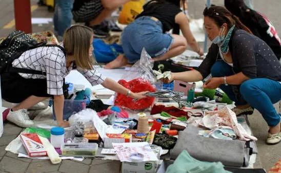 10元3樣地?cái)傌浥l(fā)兒童玩具真的好賣嗎，兒童小玩具批發(fā)1-10元_地?cái)倧V場(chǎng)？
