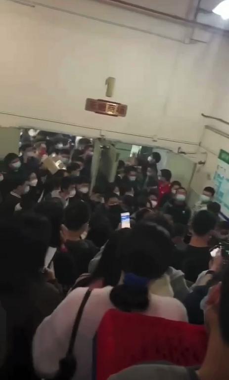 深圳華強(qiáng)北二手手機(jī)批發(fā)網(wǎng)站有微信電話嗎是真的嗎，深圳華強(qiáng)北二手手機(jī)批發(fā)網(wǎng)站有微信電話嗎多少錢？