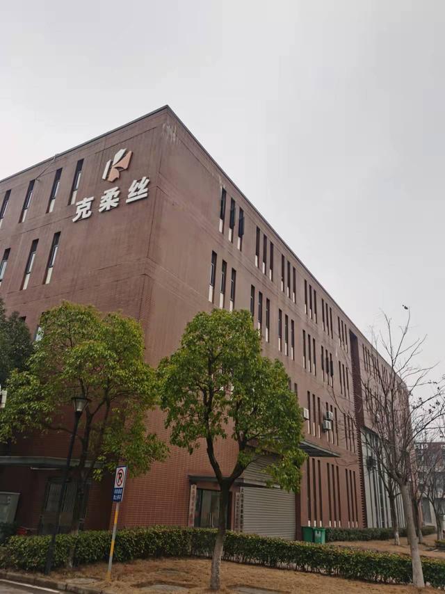 服裝工廠貨源直批，服裝工廠貨源直批微信？