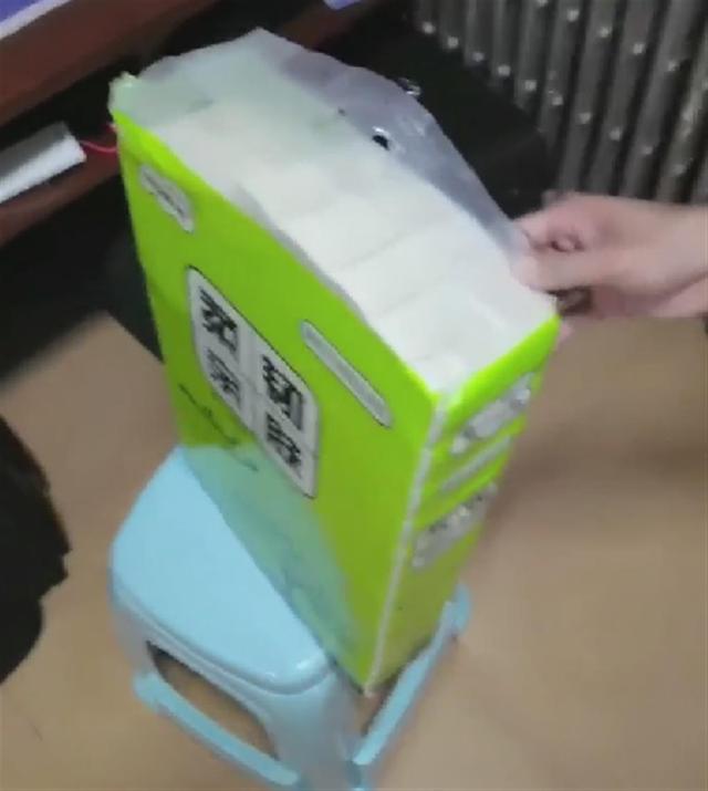 地攤15元兩提衛(wèi)生紙批發(fā)廠家，哪里批發(fā)3至4元地攤衛(wèi)生紙？