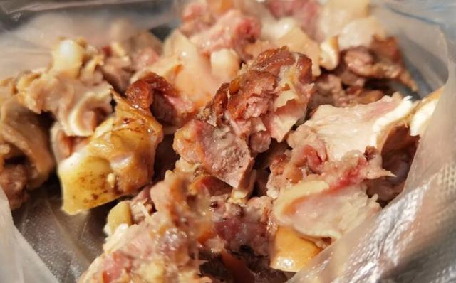 熟豬頭肉批發(fā)多少錢一斤，熟的豬頭肉多少錢？