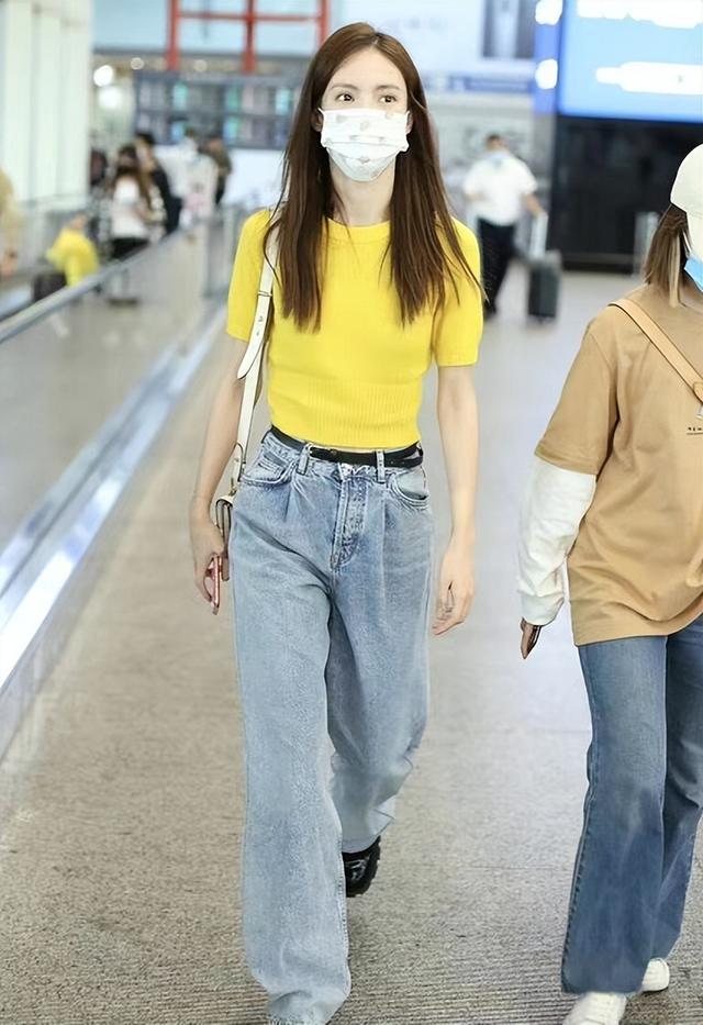 女裝t恤批發(fā)廠家直批，短袖t恤批發(fā)廠家直批？
