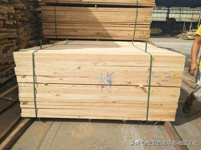 建筑用木方批發(fā),價(jià)格合理,量大從優(yōu)，建筑木方供應(yīng)？