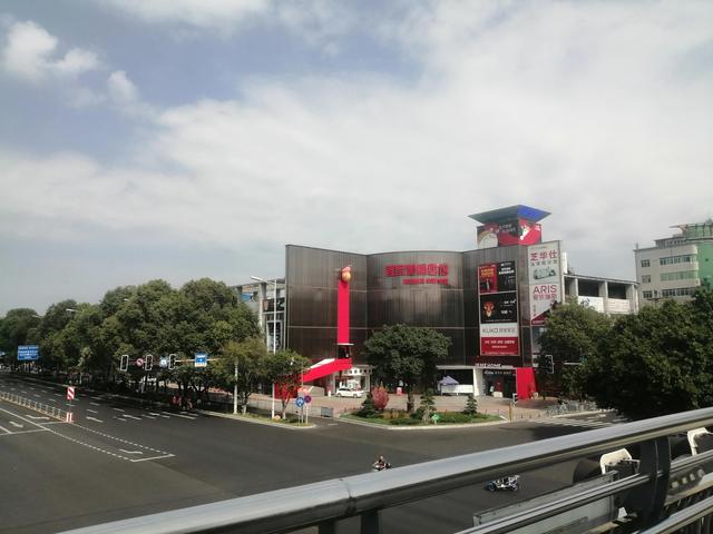 廣東家具批發(fā)市場(chǎng)集中在哪里批發(fā)的，廣東家具批發(fā)市場(chǎng)集中在哪里批發(fā)的好？