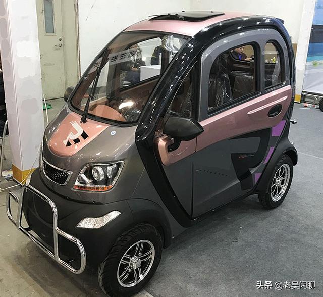 電車四輪批發(fā)廠家電話多少，四輪電車廠家批發(fā)市場？
