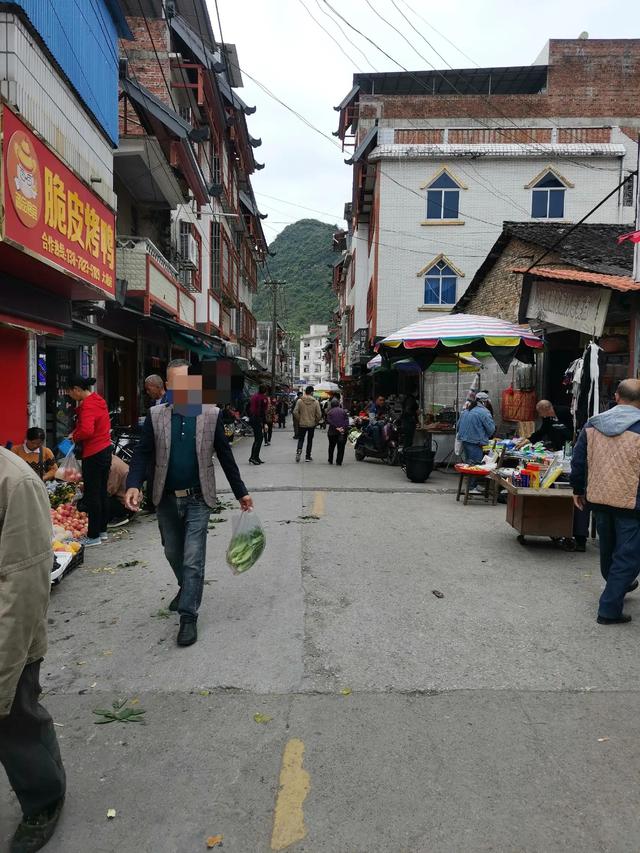 10元3樣地攤貨批發(fā)兒童玩具，10元3樣地攤貨批發(fā)兒童玩具利弊？
