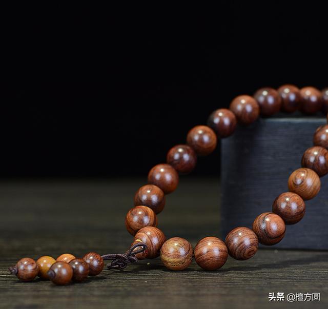 文玩手串批發(fā)進貨渠道有哪些，文玩手串批發(fā)進貨渠道有哪些地方？