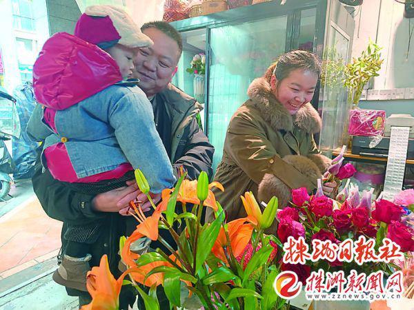 賣花的進貨渠道在哪里，想開一個鮮花店一般進貨在哪里進呢？