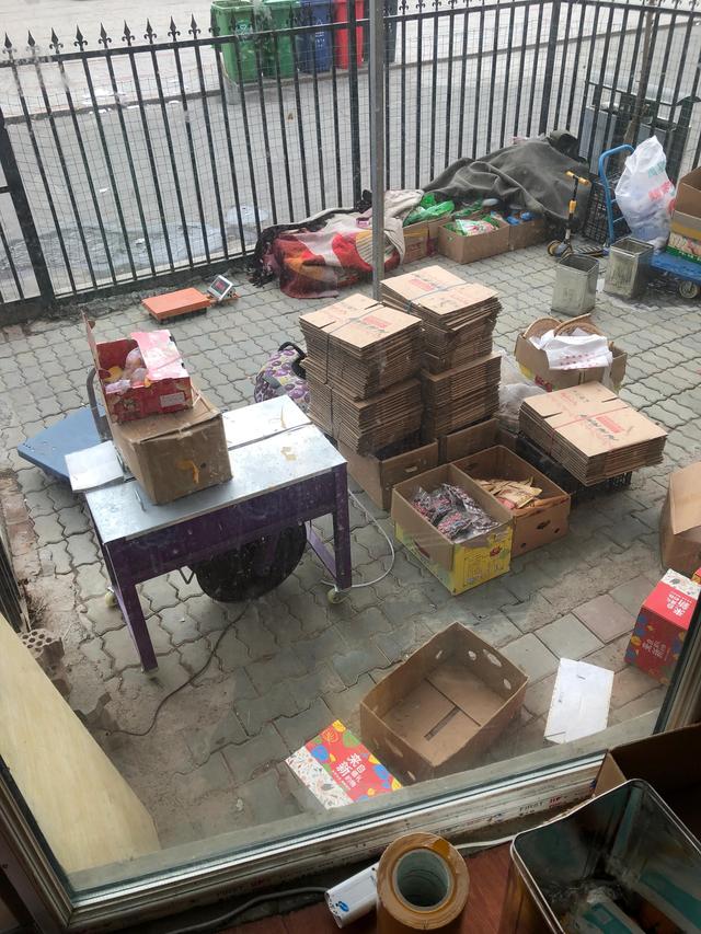 想開個干果店怎么進貨渠道好，開一個干果店進貨渠道？