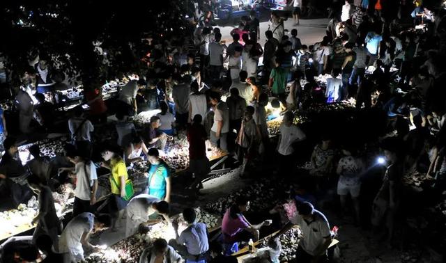 深圳十大夜市地攤排行榜，深圳十大夜市地攤排行榜最新？
