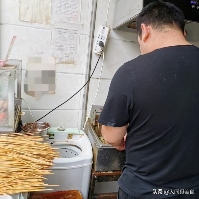 1元串串香擺攤菜品都有哪些，串串一元一串掙錢嗎？