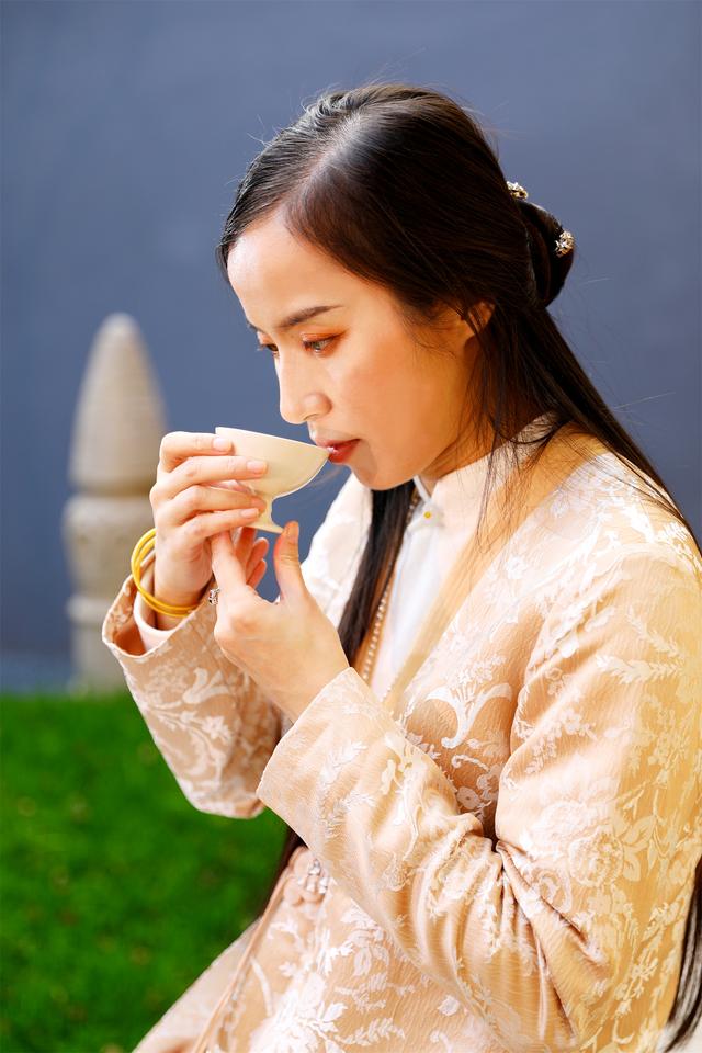 批發(fā)茶葉去哪里拿貨好一點(diǎn)，批發(fā)茶葉去哪里拿貨好賣？