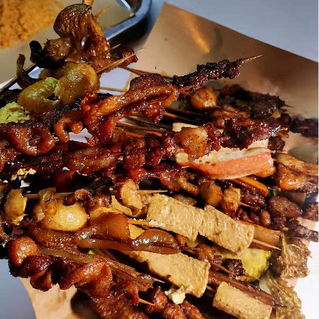 串串一塊錢一串，一塊錢的串串有哪些菜品？