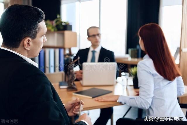 風(fēng)險代理律師收費10%,15萬賠償律師收取多少費用，風(fēng)險代理律師收費10%,15萬賠償律師收取多少費用合理？