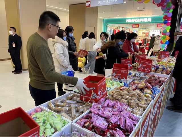 零食店的零食進(jìn)貨渠道，開零食店去哪進(jìn)貨？