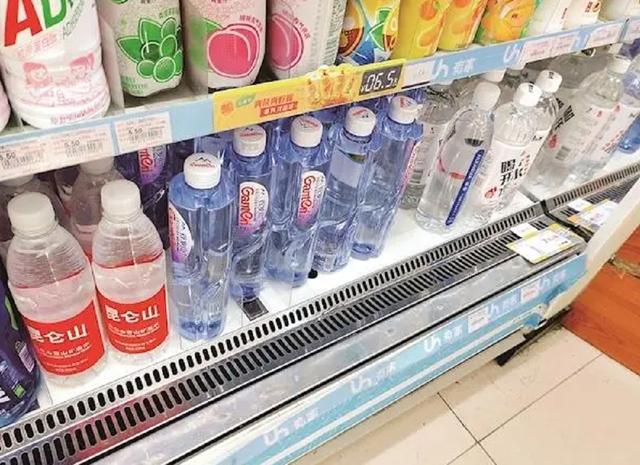 礦泉水批發(fā)價(jià)格表，怡寶礦泉水批發(fā)價(jià)格表？