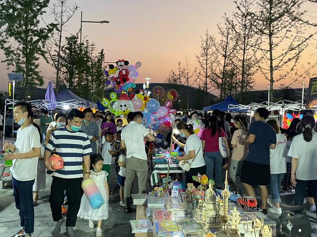 擺壽司攤需要多少成本，地攤壽司一天掙多少錢正常？