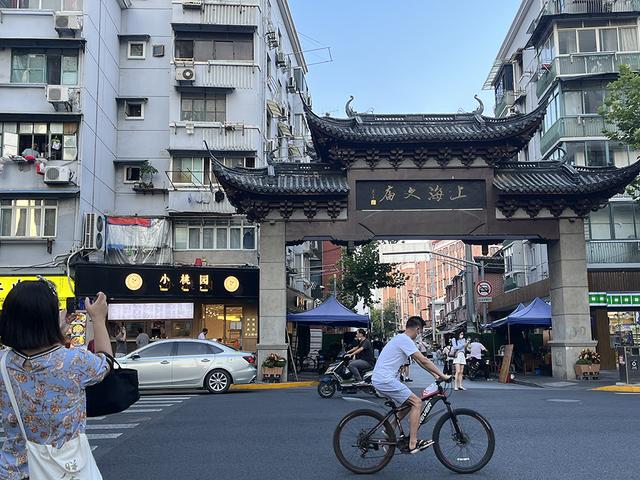地?cái)偱俦淖龇ㄒ曨l大全，地?cái)偱俦淖龇ㄒ曨l教學(xué)？
