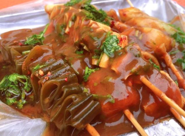 串串一塊錢一串，一塊錢的串串有哪些菜品？