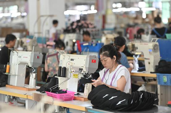 便宜鞋子批發(fā)市場進貨，便宜鞋子批發(fā)市場進貨怎樣聯(lián)系廠家？
