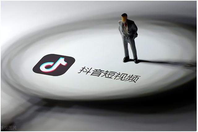 淘寶服裝貨源群號是什么，淘寶服裝貨源群號是什么意思？