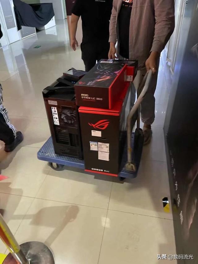 電腦批發(fā)去哪里找貨源，想開電腦店怎么找貨源？