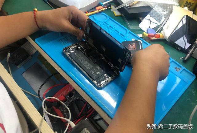 網(wǎng)上賣二手手機的人貨源從哪來的，網(wǎng)上賣二手手機的人貨源從哪來的呢？