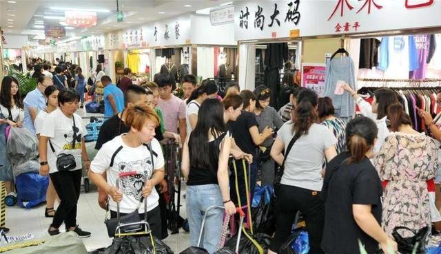 開服裝店阿里巴巴貨源怎么樣啊，開服裝店阿里巴巴貨源怎么樣啊知乎？
