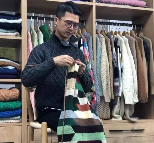 微商賣衣服的貨源網(wǎng)，微商賣衣服的貨源網(wǎng)址？