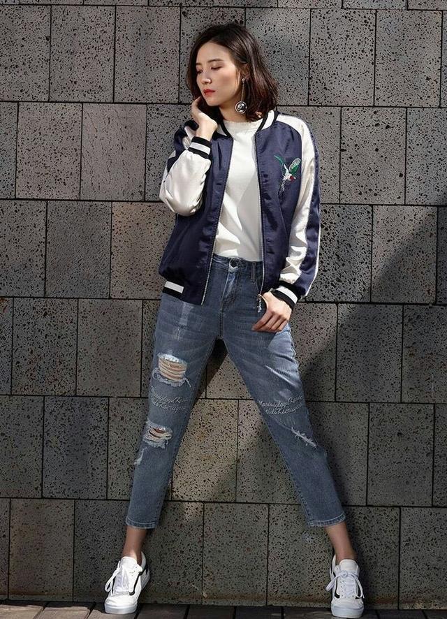 運(yùn)動服微商貨源，足球裝備微商貨源？