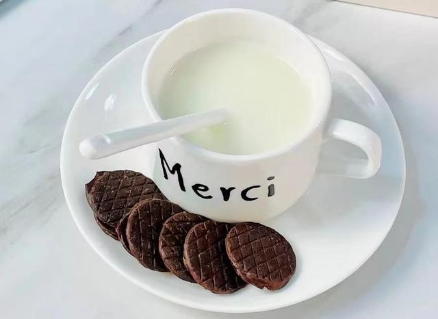 德芙巧克力產(chǎn)品信息，德芙巧克力產(chǎn)品簡(jiǎn)介？