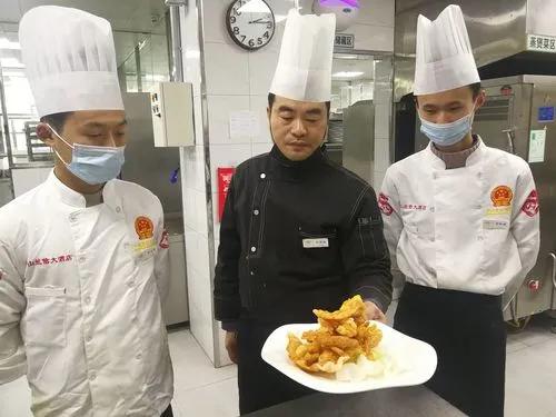 淘寶拼多多熱銷黑豬臘肉貨源拿貨是真的嗎，拼多多買的臘肉可靠嗎？