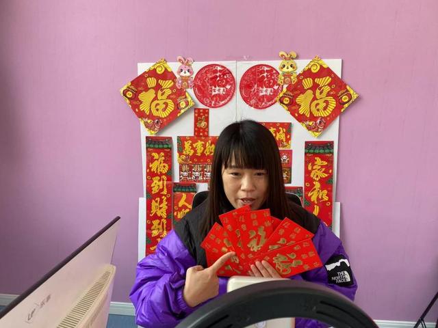 阿里巴巴直播的女裝貨源是真的嗎，阿里巴巴直播的女裝貨源是真的嗎嗎？