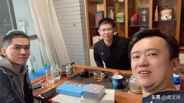 淘寶上賣女裝貨源的是真的嗎，淘寶直播專柜女裝是真的嗎？